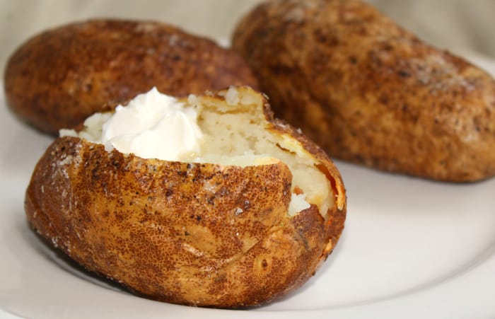 From Scratch Thanksgiving Menu - steakhouse baked potato recipe | The Prairie Homestead 