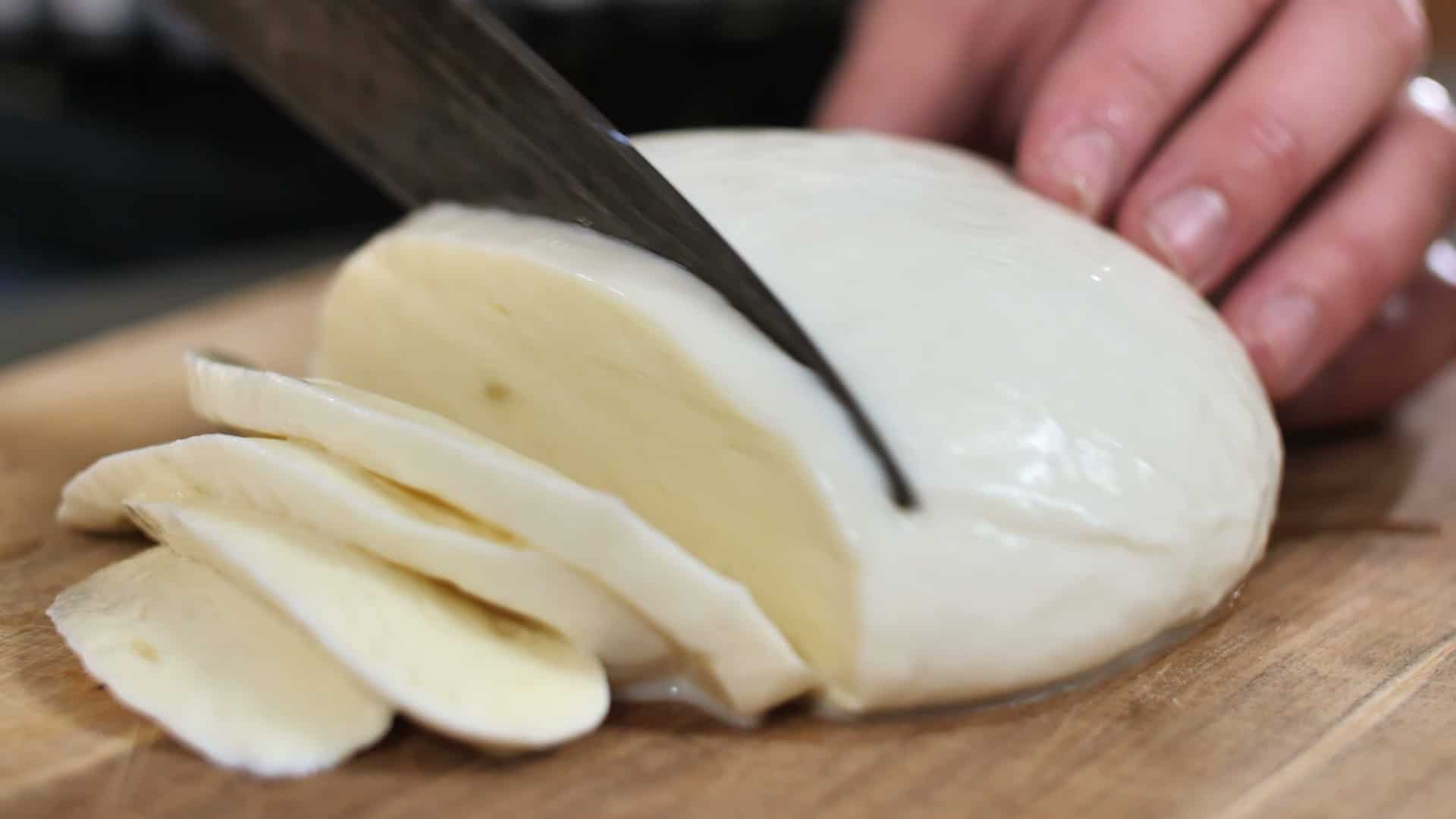 How to Make Mozzarella Cheese