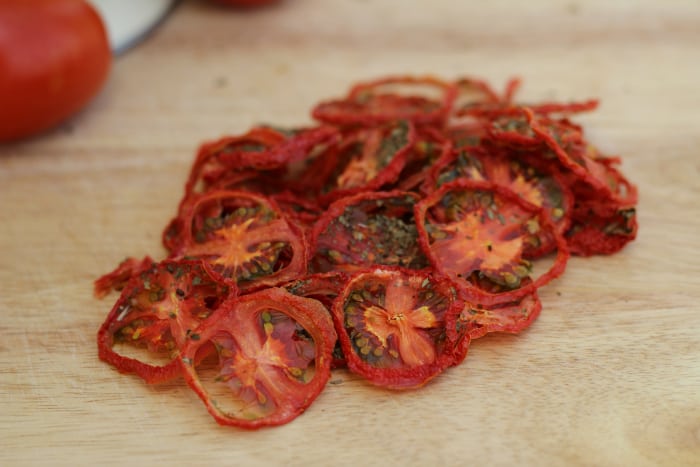 how to dry tomatoes
