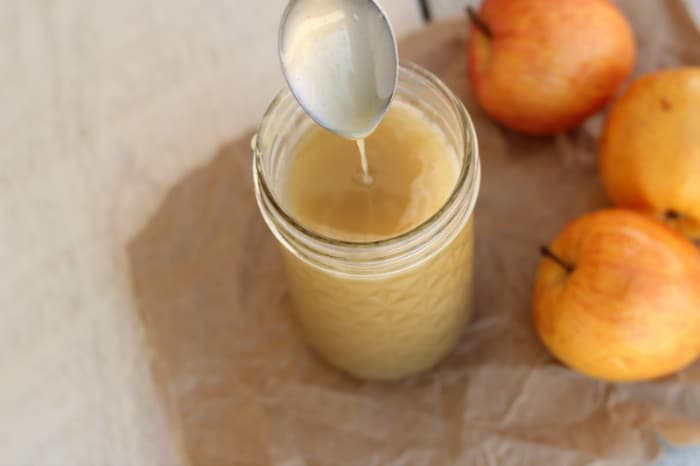 Easy Caramel Sauce Recipe: a simple, no-fuss recipe for caramel sauce--perfect for ice cream topping, apples, or fruit dip. I'm having a really hard time not just eating it with a spoon...