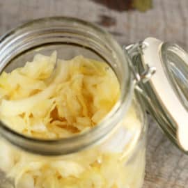 How to make homemade sauerkraut