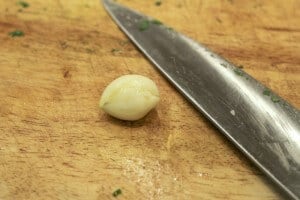how to make garlic paste