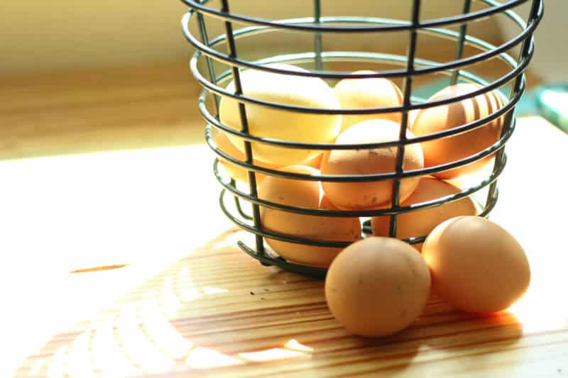how to store eggs at room temperature