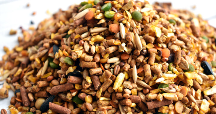 Homemade Chicken Feed Mix