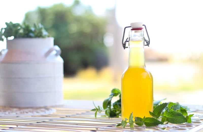 mint simple syrup made with honey