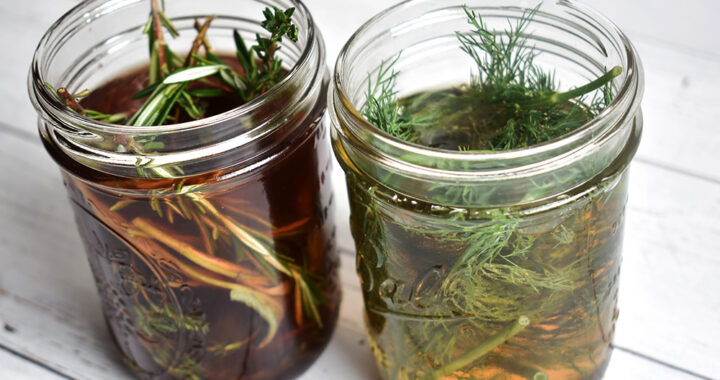 How to Make Herbal Vinegar