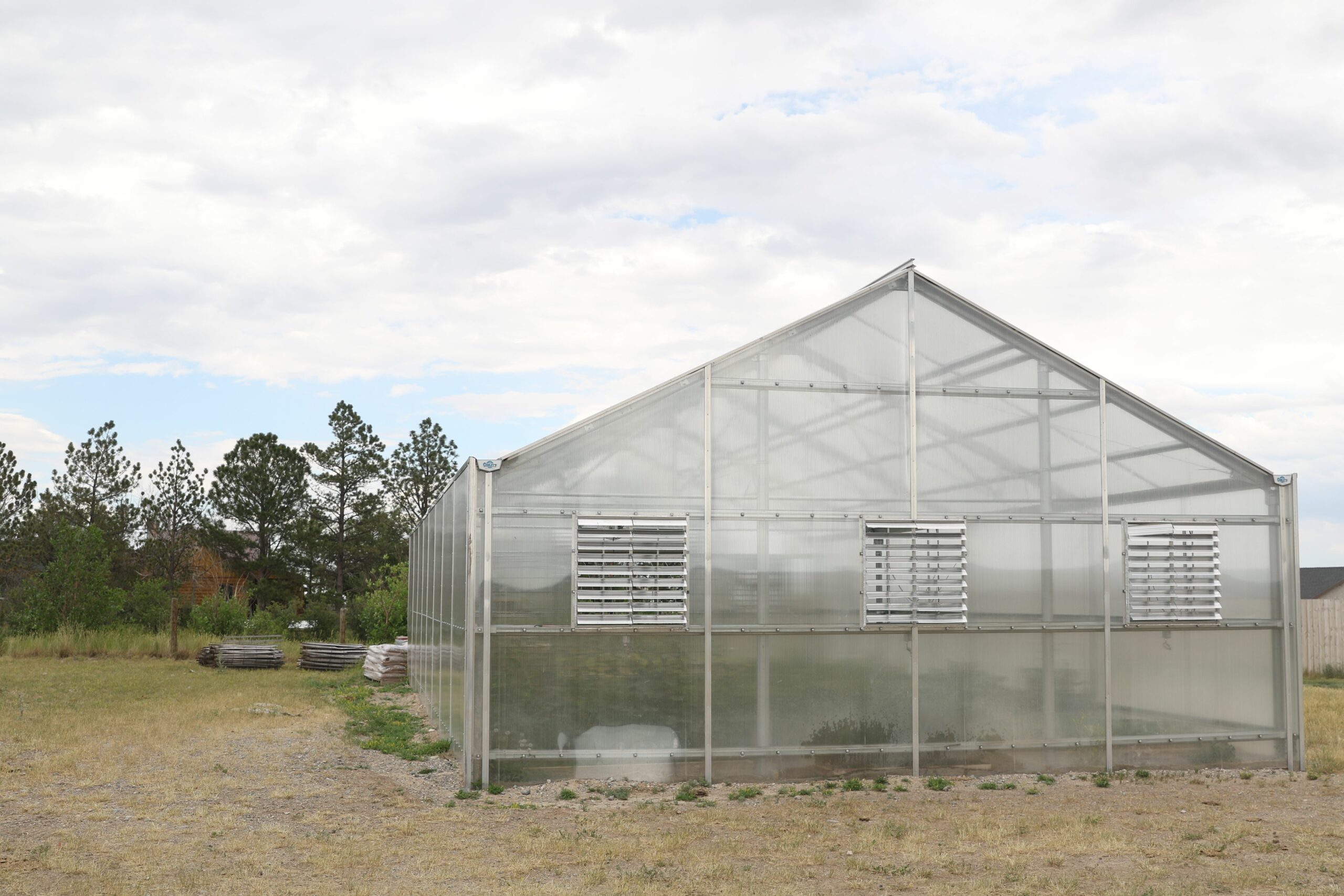 Ways to Cool Your Greenhouse in the Summer feature image
